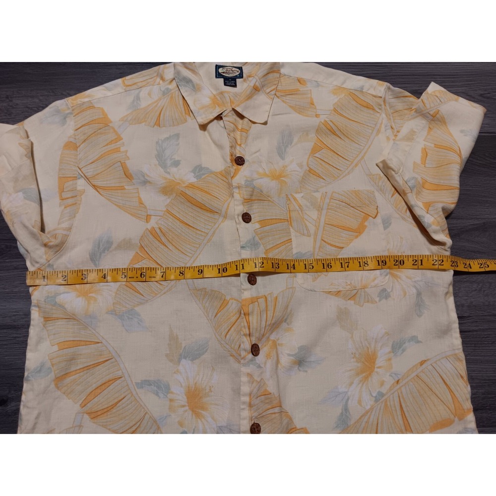 Tommy Bahama Men's Yellow Banana Leaf 100% Linen Hawaiian Shirt‎ Size Medium - Picture 4 of 5